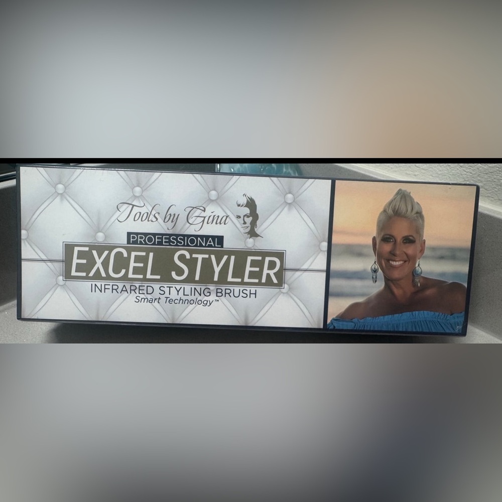 Tools by Tina Professional Excel Styler Infrared Styling Brush - NIB